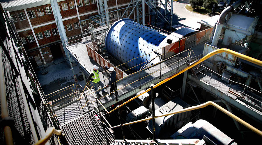 Sibanye shares fall after smaller loss as US mines struggle