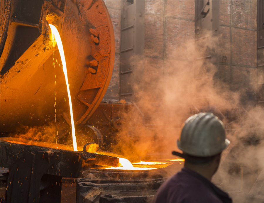Record gold prices help keep China’s copper smelters going despite losses